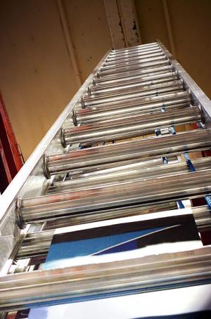Perspective: Ladder by auntietk